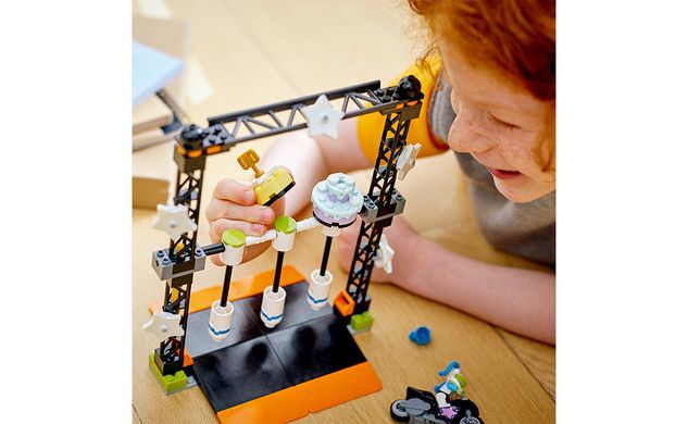 Конструктор LEGO City Трюковое испытание "Нокдаун"