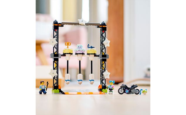 Конструктор LEGO City Трюковое испытание "Нокдаун"