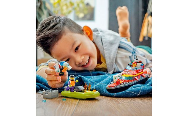 Конструктор LEGO City Човен пожежної бригади