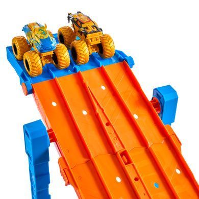 Набір "Чемпіони треку" серії "Monster Trucks" Hot Wheels