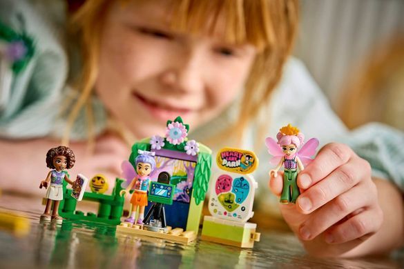 Конструктор LEGO Friends Карусель із квітами й чашками та казкова фотобудка