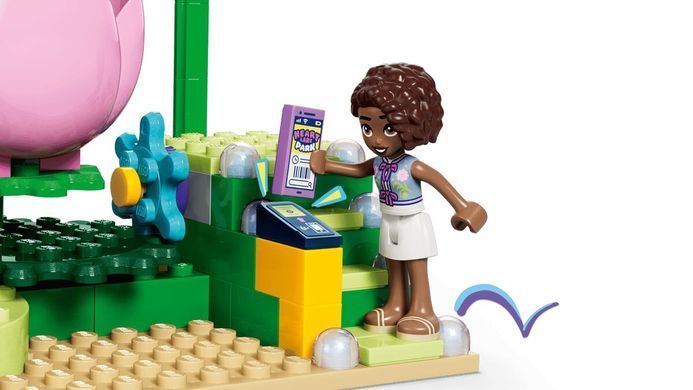Конструктор LEGO Friends Карусель із квітами й чашками та казкова фотобудка