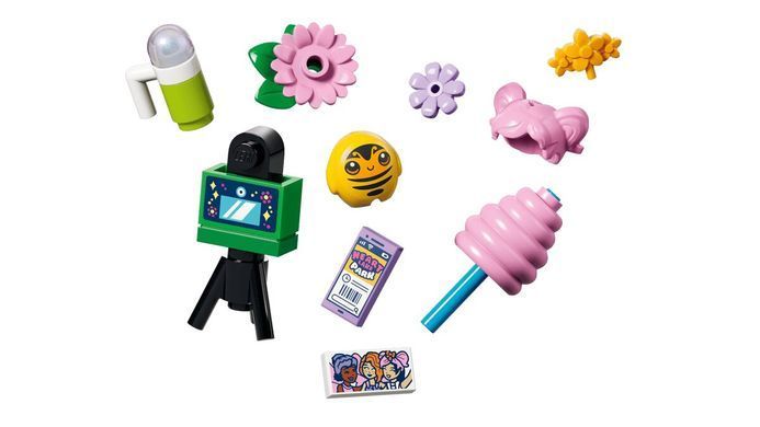 Конструктор LEGO Friends Карусель із квітами й чашками та казкова фотобудка