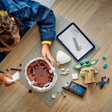 Конструктор LEGO Star Wars Ґроґу в повітряній колисці