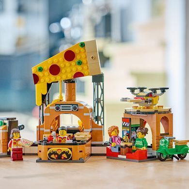 Конструктор LEGO City Доставка піци з різними транспортними засобами