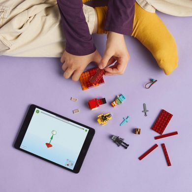 Набір LEGO Minecraft Битва з лавою в Незері