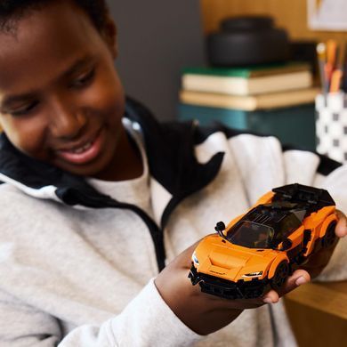 Конструктор LEGO Speed Champions McLaren W1