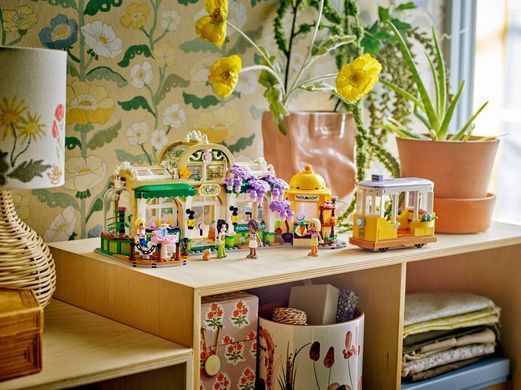 Конструктор LEGO Friends Кавʼярня з рослинами і квіткова крамниця