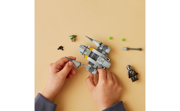 Конструктор LEGO Star Wars Мандалорський зоряний винищувач N-1. Мікровинищувач