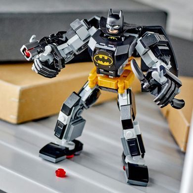 Конструктор LEGO DC Batman Робоброня Бетмена