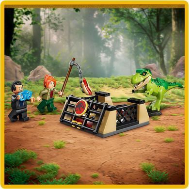 Конструктор LEGO&reg; Jurassic World Вантажівка для перевезення молодого тиранозавра