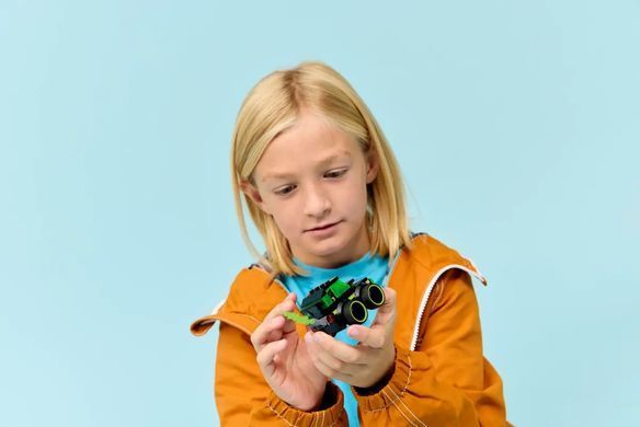 Конструктор LEGO City Ігровий автомобіль для перегонів