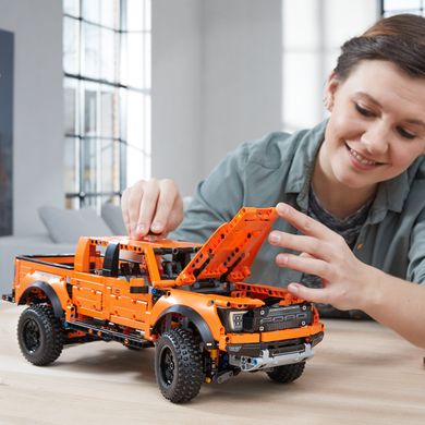 Конструктор LEGO Technic Ford® F-150 Raptor (42126)  , 18+, Technic™, Хлопчик