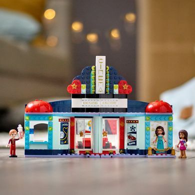 Конструктор LEGO Friends "Кінотеатр у Хартлейк-Сіті"