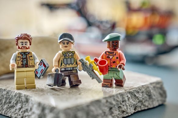Конструктор LEGO&reg; Jurassic World Напад мозазавра на човен