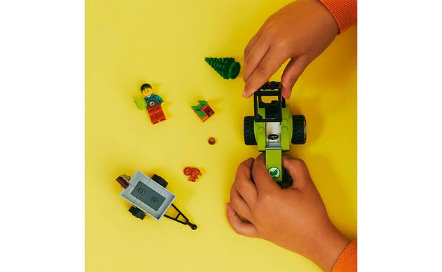 Конструктор LEGO City Трактор у парку
