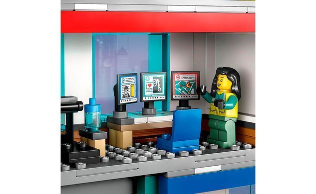 Конструктор LEGO City Центр управління рятувальним транспортом